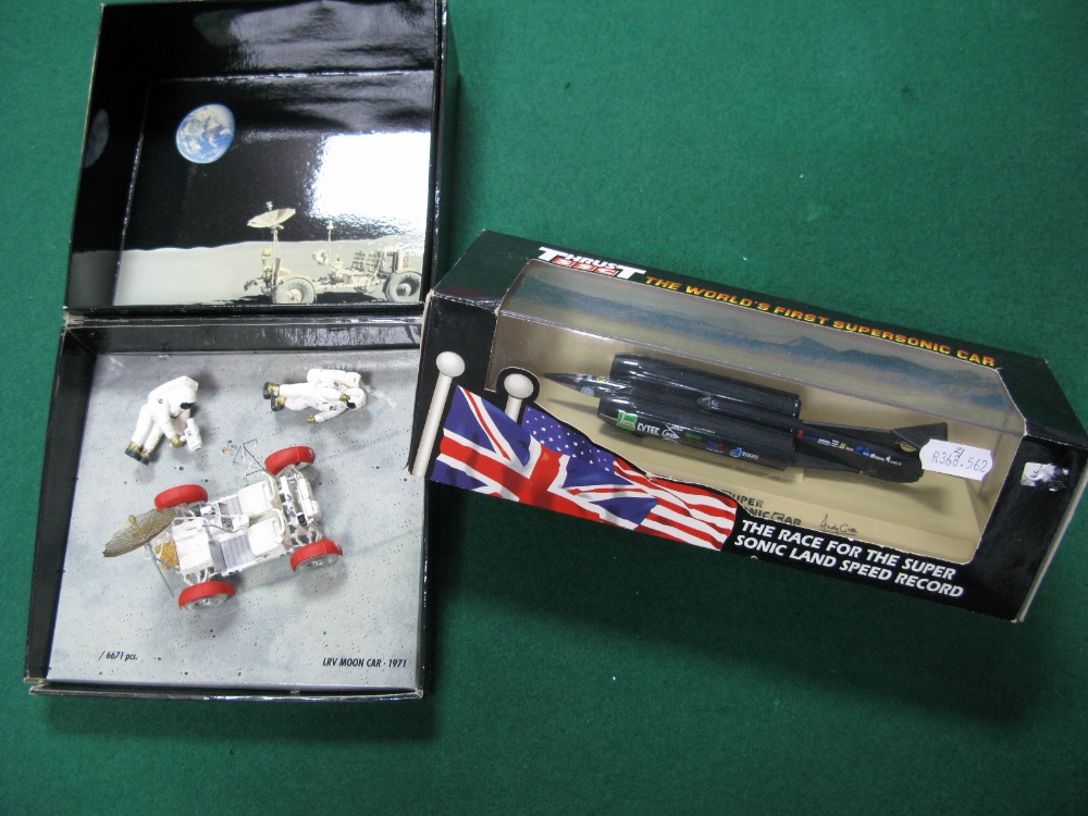 Minichamps 1:43rd Scale Diecast Model LRV Moor Car 1971, figures loose within box, tear to box