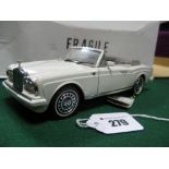 Franklin Mint 1:24th Scale Diecast Model 1992 Rolls Royce Corniche IV, boxed, no literature present.