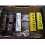 Five Lima 'O' Gauge/7m Unboxed Box Vans, three Continental Outline, two British Rail (very good) -