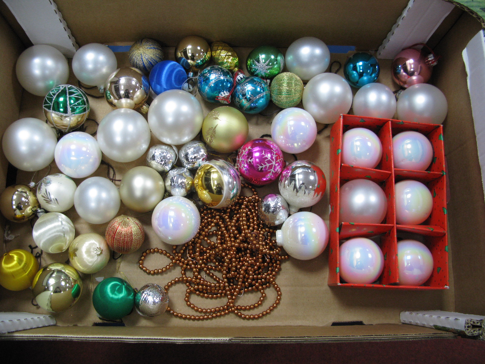 A Collection of Christmas Tree Baubles:- One Box