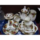 Royal Albert 'Old Country Roses' Table Ware, of twenty-three pieces.