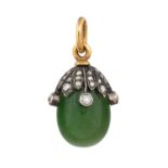 A RUSSIAN GOLD, SILVER AND NEPHRITE EGG PENDANT, HENRIK WINGSTROM, ST. PETERSBURG, 1899-1904