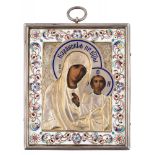 A RUSSIAN MINIATURE ICON OF THE KAZANSKAYA MOTHER OF GOD WITH GILT SILVER, SHADED ENAMEL, 1908-1917