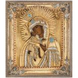 A RUSSIAN ICON OF THE FEODOROVSKAYA MOTHER OF GOD WITH GILT SILVER, PEARL AND HARDSTONE OKLAD, 1895