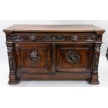 A RENAISSANCE REVIVAL WOODEN COMMODE, EARLY 20TH CENTURY