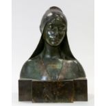 A BRONZE BUST OF A YOUNG WOMAN, EARLY 20TH CENTURY