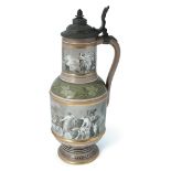 19TH-CENTURY VIENNA PORCELAIN TANKARD