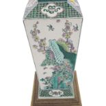 CHINESE QING FAMILLE VERTE VASE STEMMED LAMP