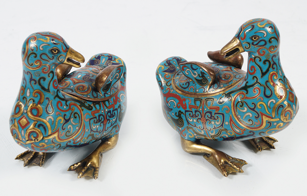 PAIR OF CHINESE QING CLOISONNÉ ENAMELLED DUCKS