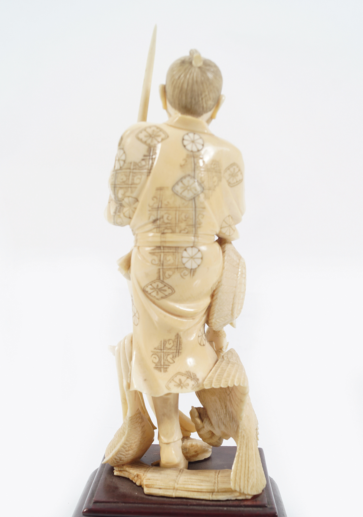 JAPANESE CARVED OKIMONO - Image 4 of 5