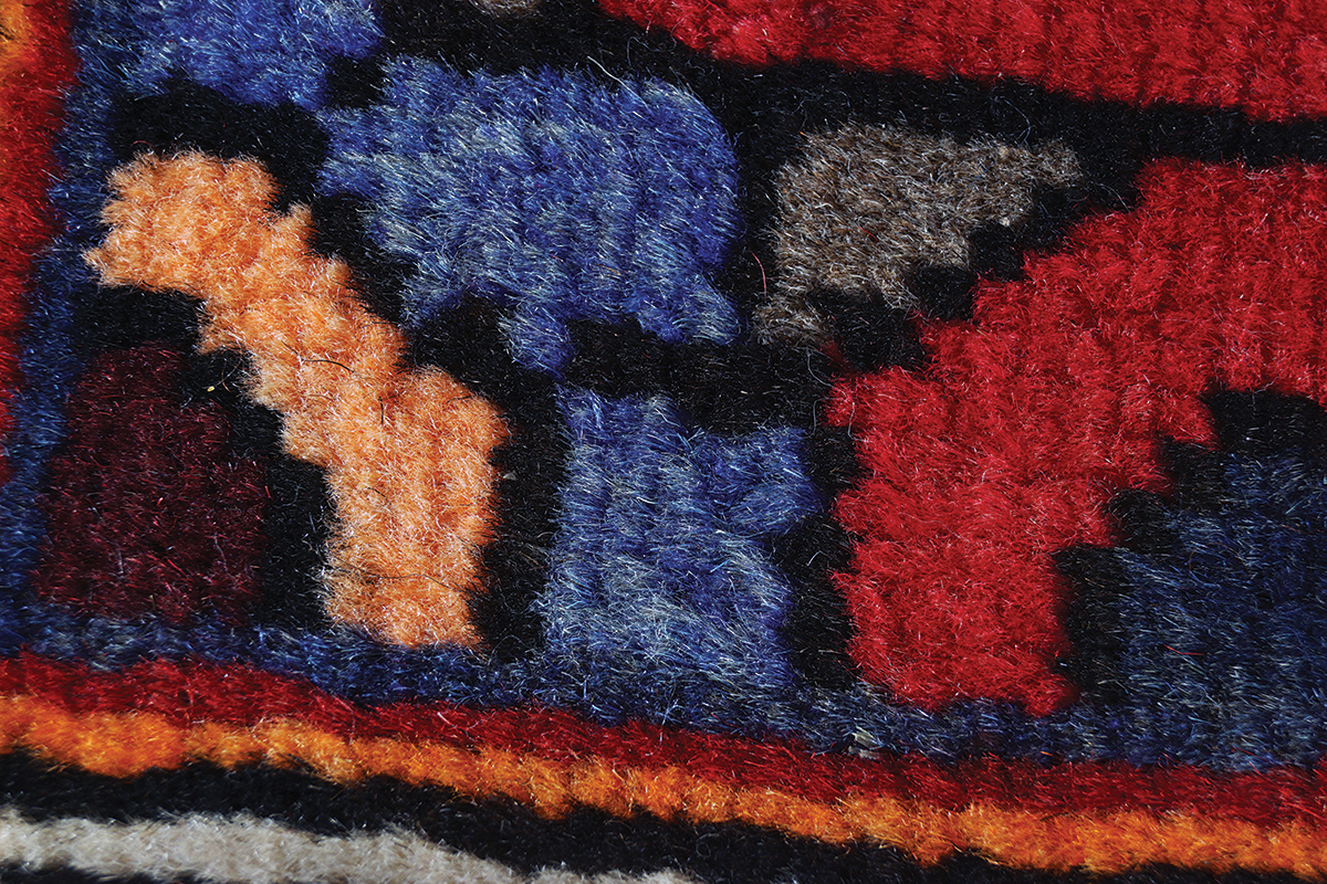 20TH CENTURY BAKHTIAR WEST PERSIAN CARPET - Image 7 of 7