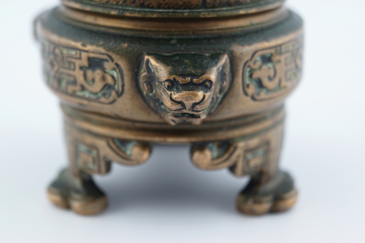 CHINESE BRONZE CANDLESTICK - Image 5 of 5