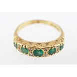 18CT YELLOW GOLD 5 STONE EMERALD & DIAMOND RING