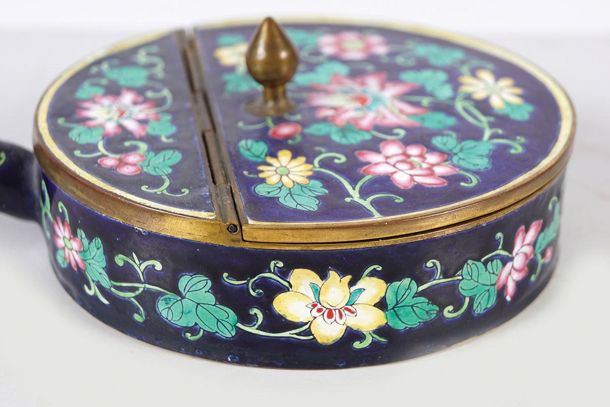 CHINESE QING PERIOD CLOISONNÉ ENAMELLED WARMER - Image 3 of 5