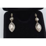 PAIR OF DIAMOND PENDANT DROP EARRINGS