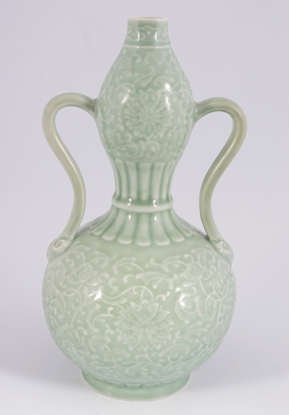 CHINESE CELADON DOUBLE GOURD VASE