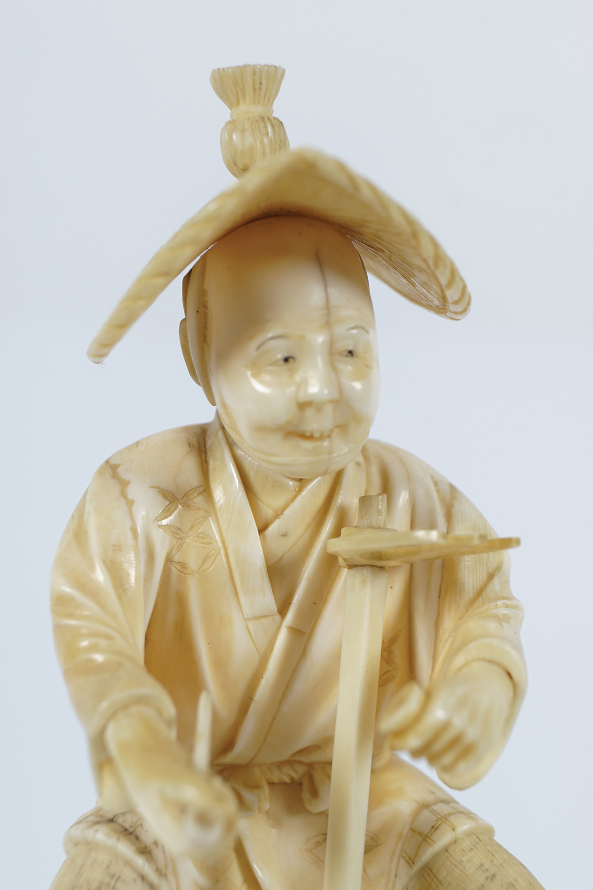 JAPANESE MEIJI PERIOD IVORY OKIMONO - Image 2 of 5