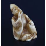 SMALL JAPANESE IVORY NETSUKE