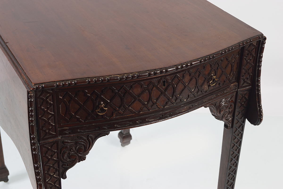 GEORGE III MAHOGANY CHIPPENDALE PEMBROKE TABLE - Image 2 of 6