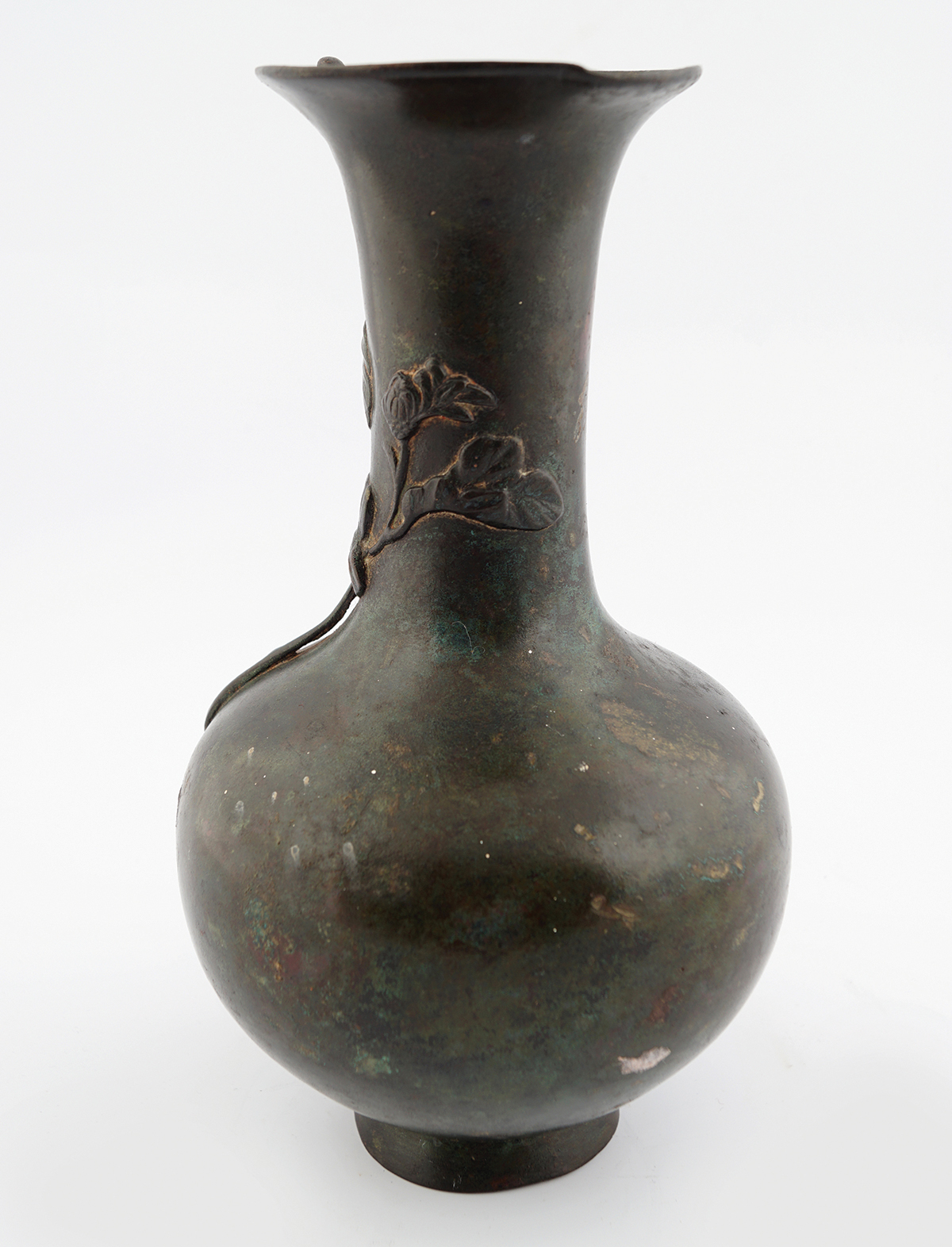 18TH-CENTURY CHINESE BRONZE BOTTLE SHAPED VASE - Image 4 of 6