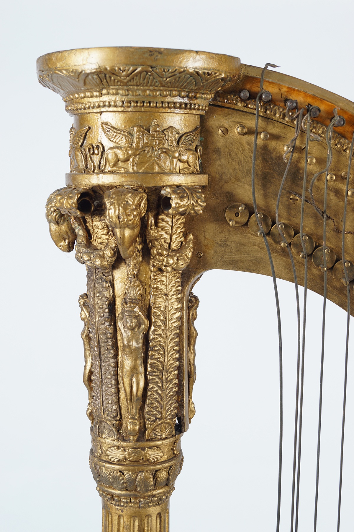 19TH-CENTURY WALNUT AND PARCEL GILT CONCERT HARP - Image 3 of 7