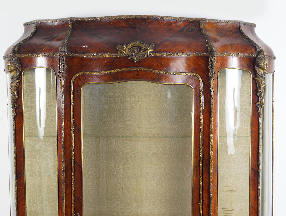 LARGE 19TH-CENTURY VERNIS MARTIN CABINET - Image 2 of 9