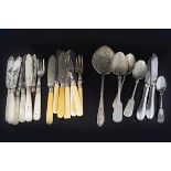 LARGE QUANTITY OF ASSORTED CUTLERY