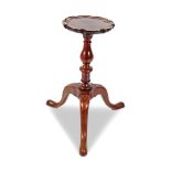 18TH-CENTURY MAHOGANY KETTLE STAND