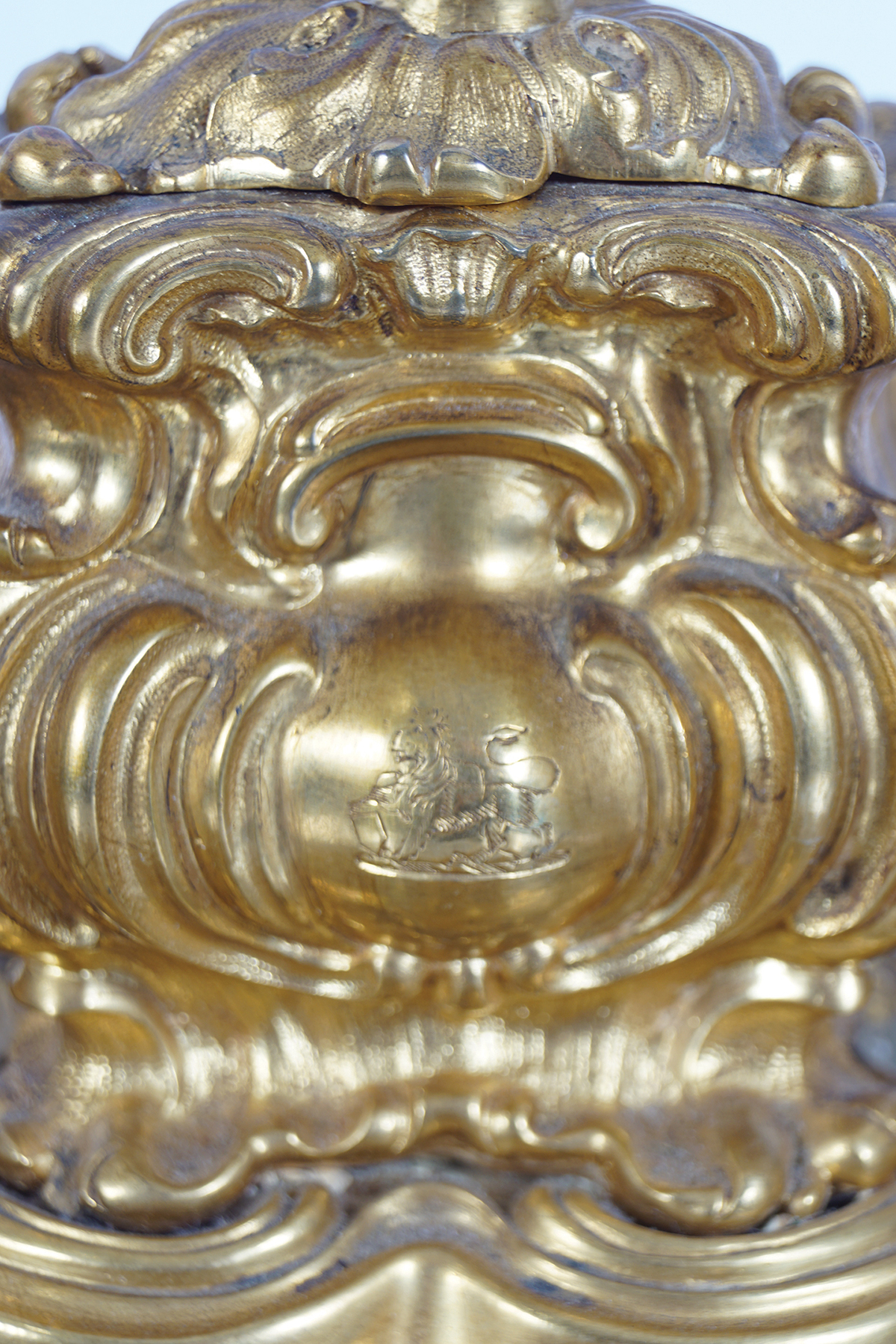 19TH-CENTURY ORMOLU AND RUBY GLASS INKWELL - Image 3 of 3