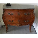 LATE 19TH/EARLY 20TH CENTURY KINGWOOD COMMODE
