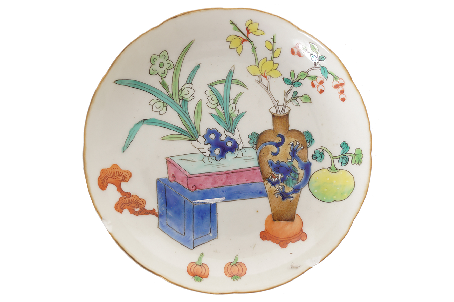 18TH-CENTURY CHINESE POLYCHROME SAUCER
