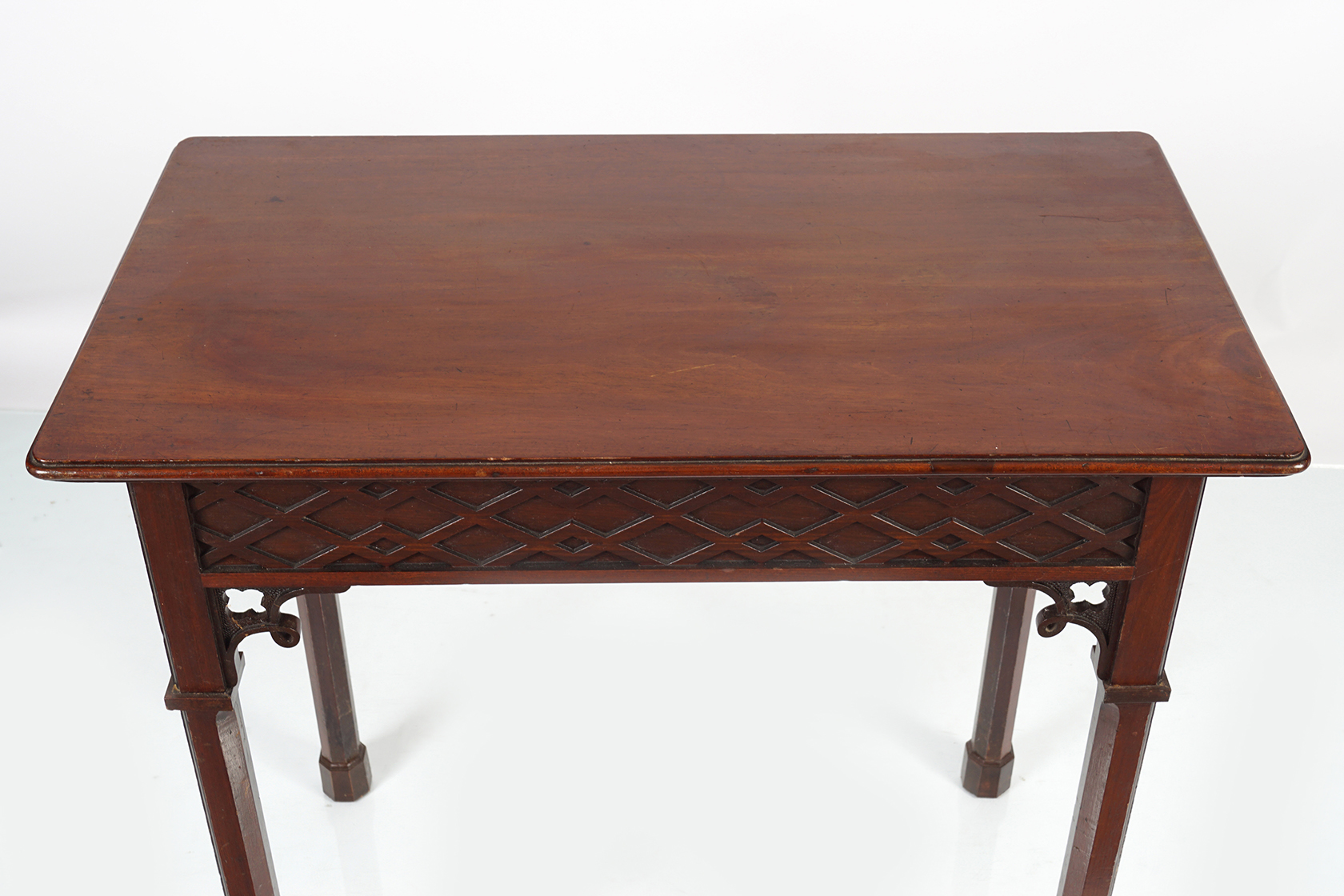 18TH-CENTURY MAHOGANY SIDE TABLE - Image 2 of 4