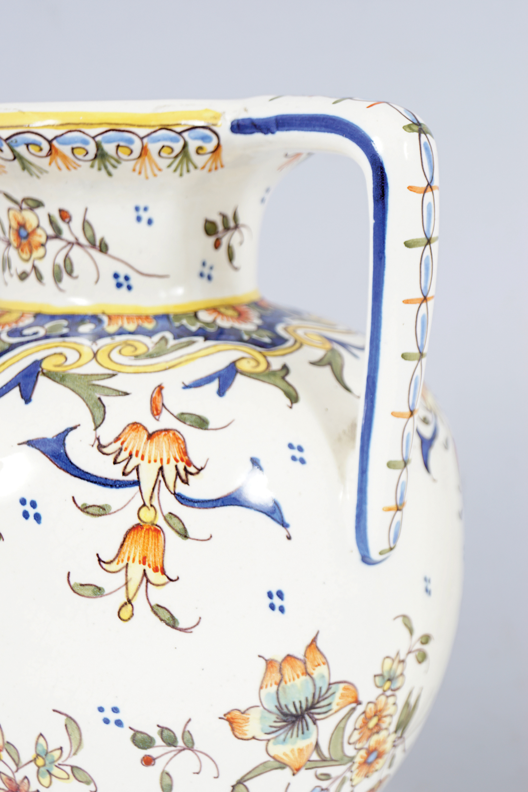 PAIR OF FAIENCE TREPORT ARMORIAL VASES - Image 2 of 5