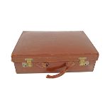 VINTAGE GENTS TRAVELLING VANITY CASE