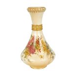 19TH-CENTURY ROYAL WORCESTER VASE