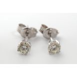 18 CT. WHITE GOLD STUD EARRINGS