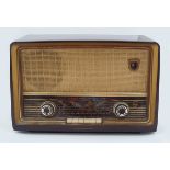 VINTAGE RADIO