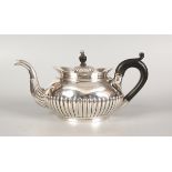 GEORGE III IRISH SILVER TEA POT