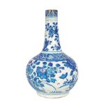 CHINESE MING BLUE & WHITE BOTTLE VASE