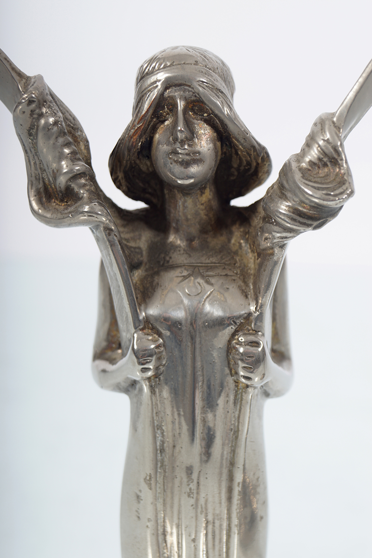 PAIR OF ART NOUVEAU FIGURAL CANDLESTICKS - Image 2 of 3