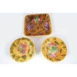 SET OF SIX MAJOLICA FRUIT PLATES