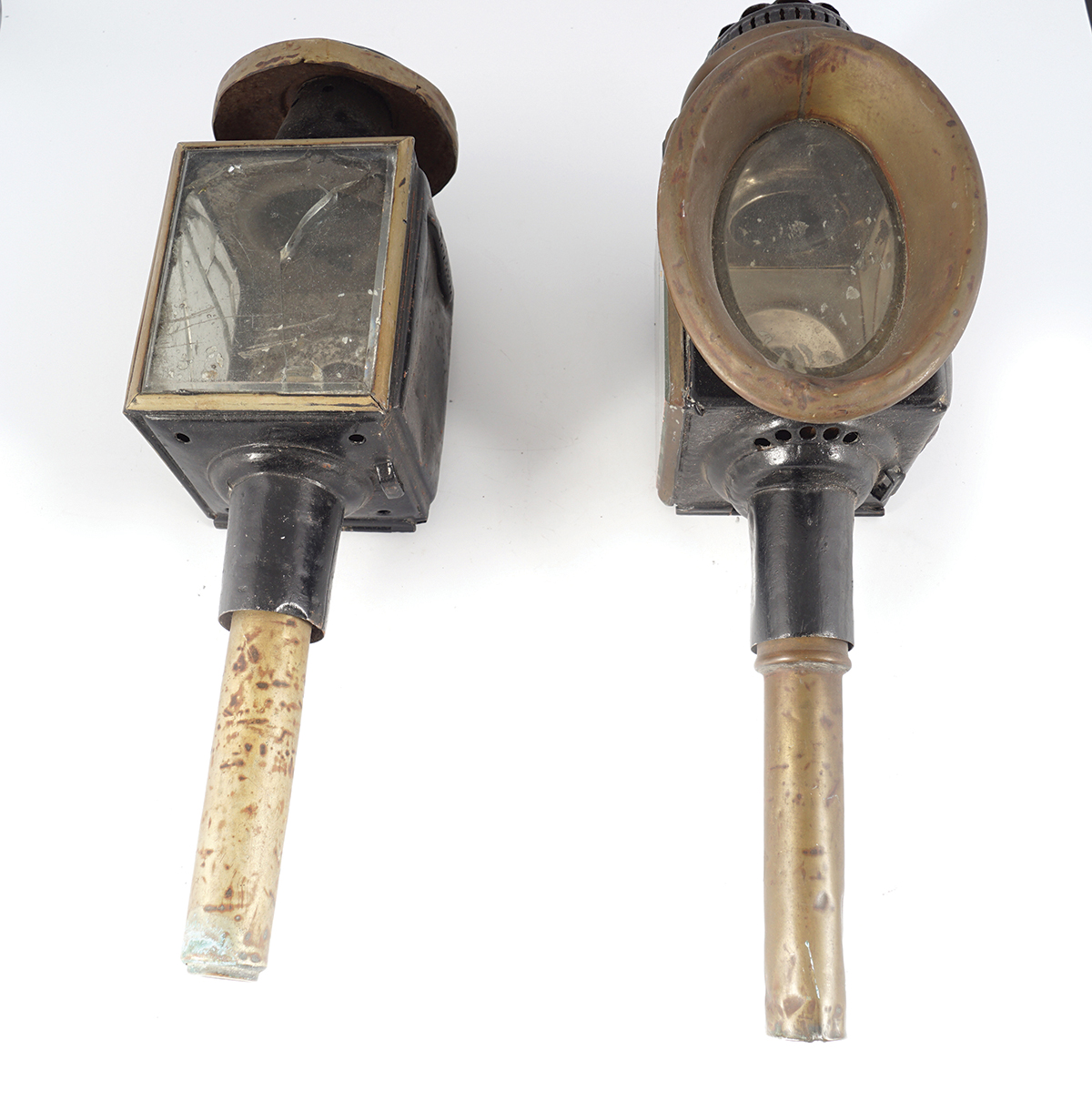 PAIR OF 19TH-CENTURY CARRIAGE LAMPS