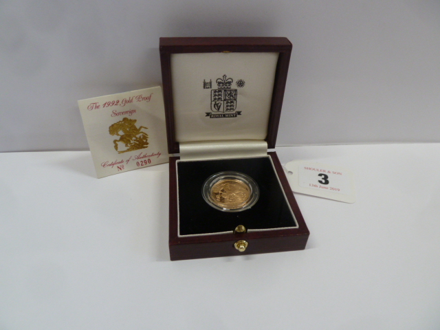 Royal Mint cased proof gold sovereign 1992