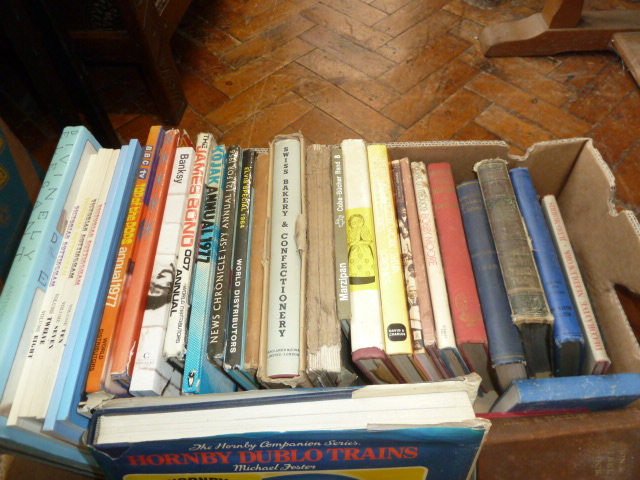 Sundry books and annuals
