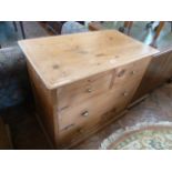 Victorian pine 4 drawer chest