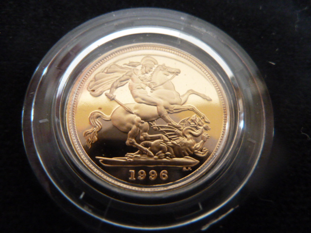 Royal Mint cased proof gold sovereign 1996 - Image 2 of 2