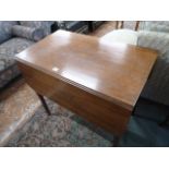 Edwardian inlaid mahogany Pembroke table