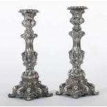 Paar einflammige Tischleuchter19. Jh., Silber 12-lötig, ca. 1497 g (mit gefülltem Stand),