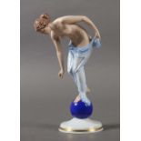 Wenck, Ernst1865 - 1929. Figurine "Fortuna", E: um 1932/35, A: Rosenthal, Zweigwerk Bahnhof-Selb,