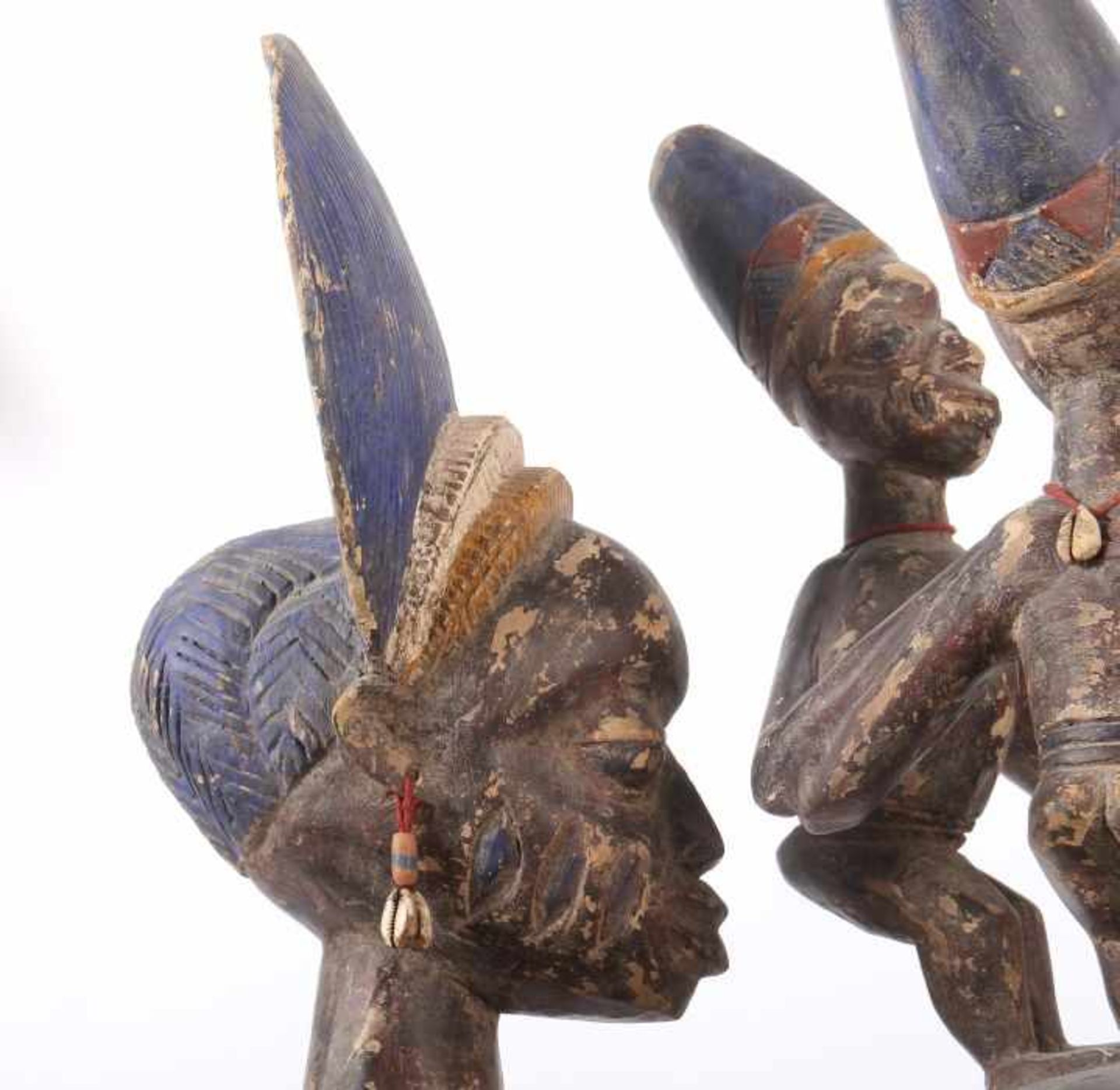 Großes Olumeye-GefäßNigeria, Stamm der Yoruba, 5 Trägerfiguren und 1 große Mutterfigur mit Kind - Image 7 of 10